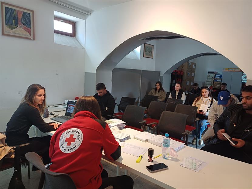 Slika: Održani tečajevi prve pomoći za radnike i polaznike autoškola