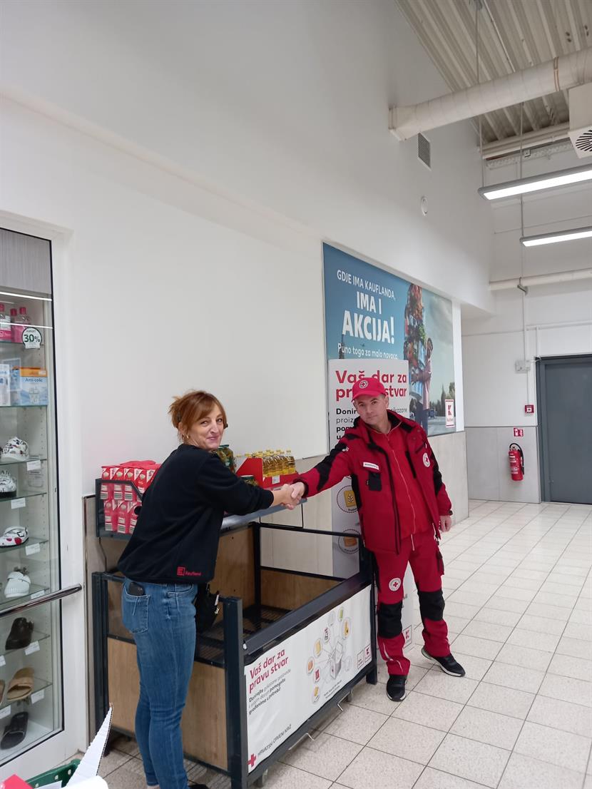 Slika: Sabirna akcija „Vaš dar za pravu stvar“ u Kauflandu Sisak od 8. do 15. prosinca 2025.