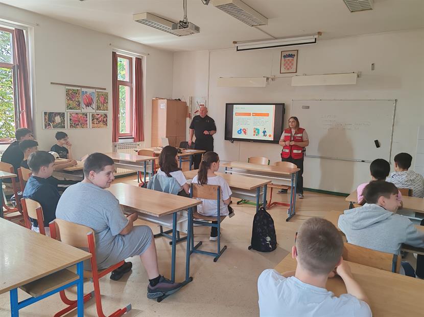 Slika: Edukativna radionica o ravnopravnosti i rodno uvjetovanom nasilju u OŠ Sela